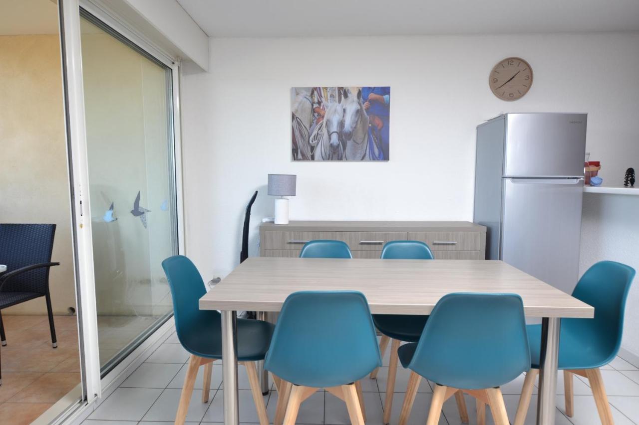 Grand T3 6 Couchages Avec Piscine Vue Salins Le Grau-du-Roi Exterior foto